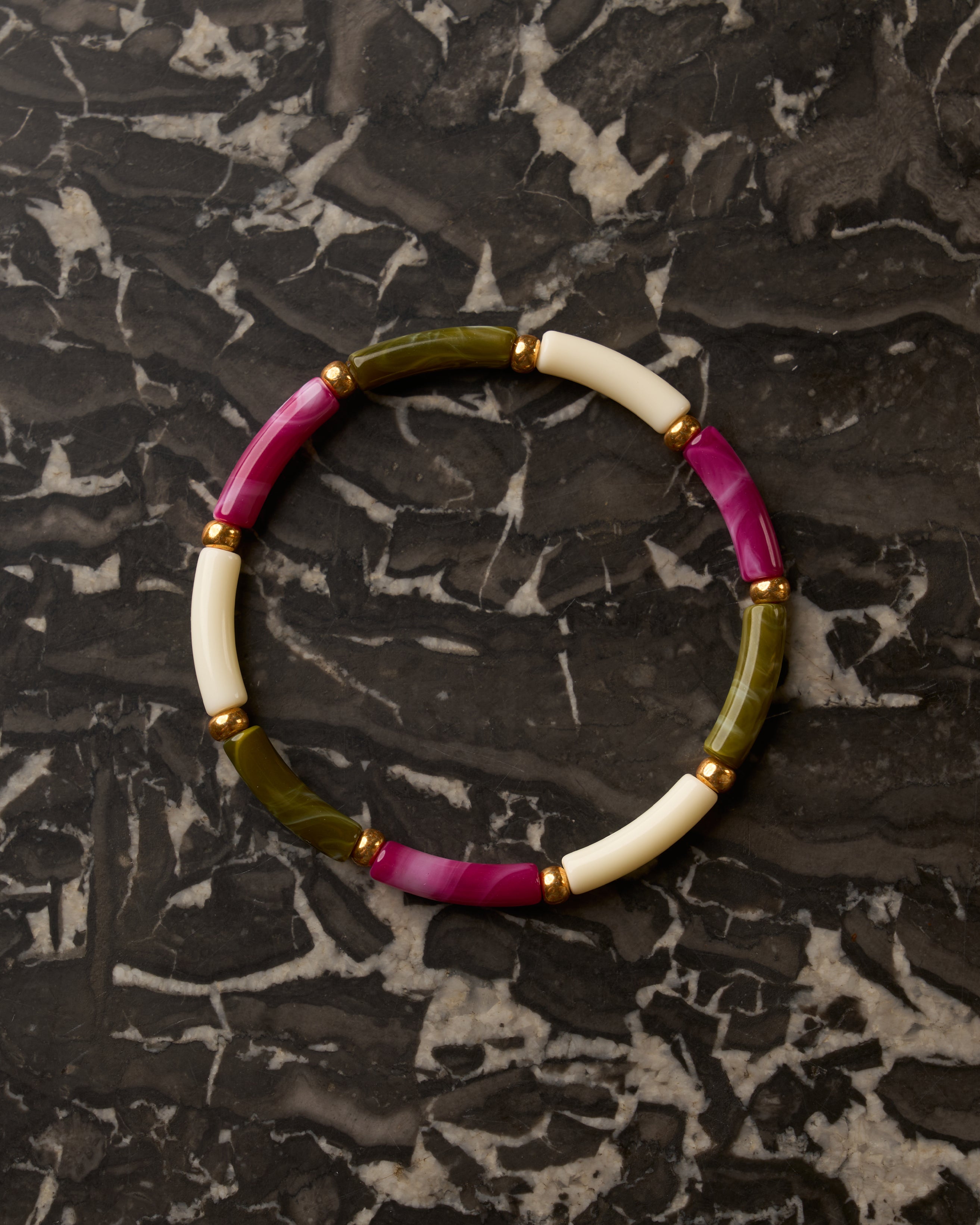 Bracelet Aello – Ivoire, fuchsia & olive