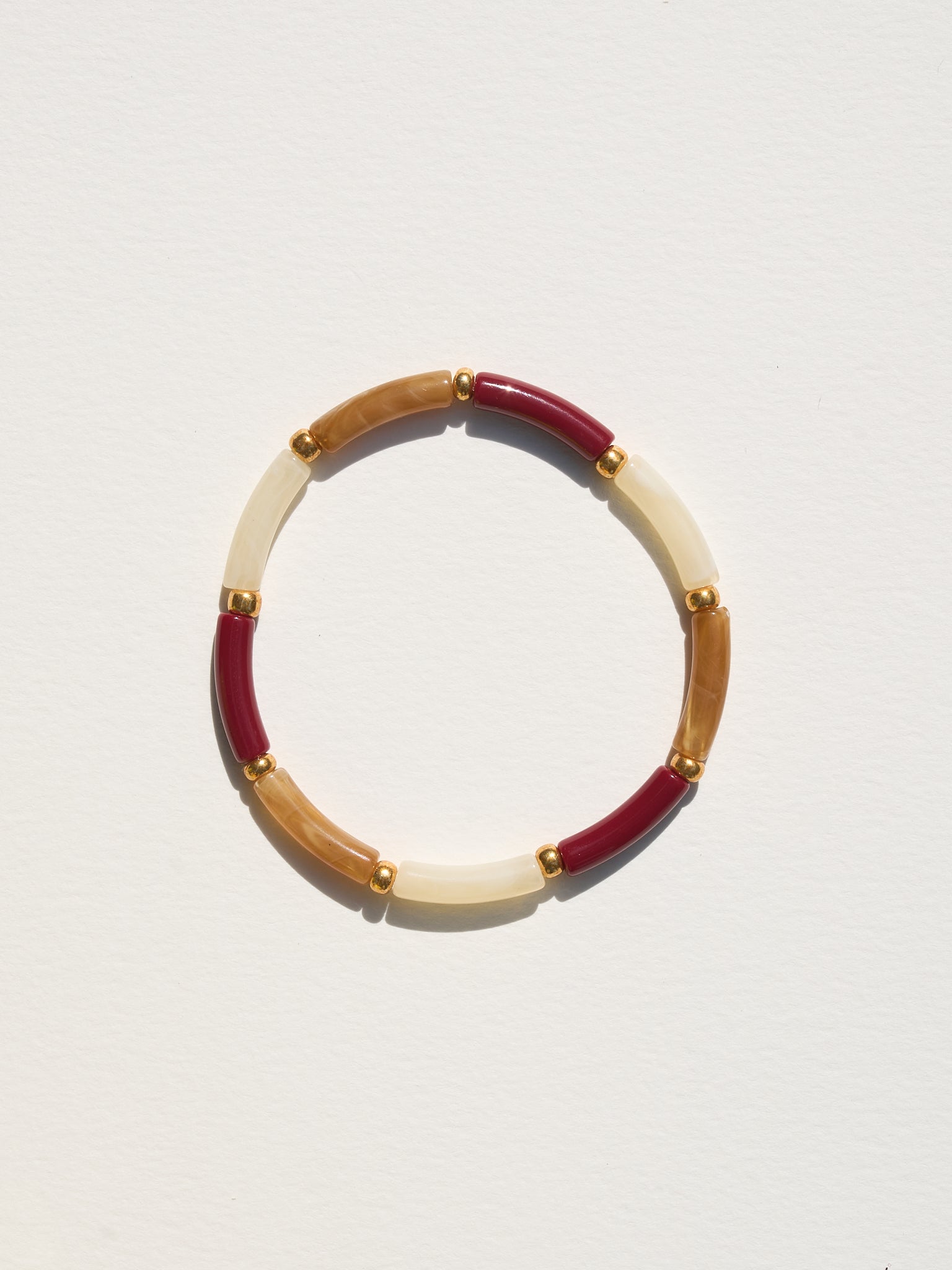 Bracelet Aello – Ivoire, bordeaux & caramel
